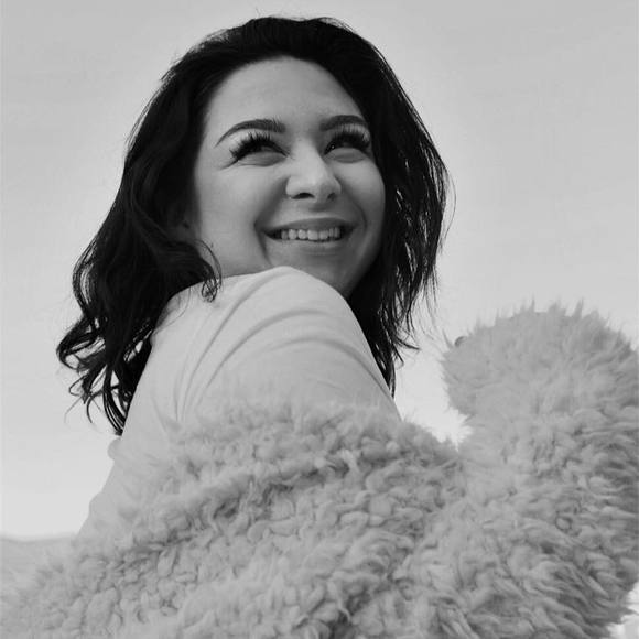 Meet your Posher, Jasmine - Picture 1 of 1